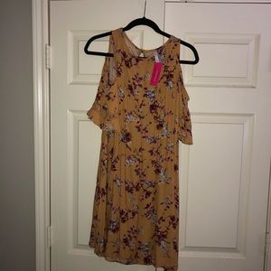 BNWT Xhilaration Small Mustard Yellow Floral Dress